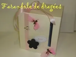 urne décorée - Voir en grand