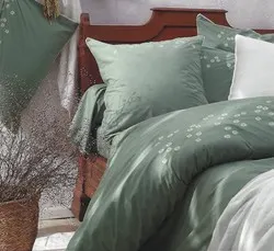 Bucolique percale de coton brodée - LA TRABOULE